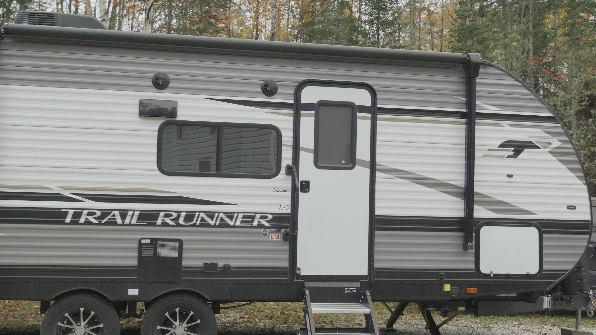 Roulotte Heartland Trail Runner vue de côté, avant l’hivernisation